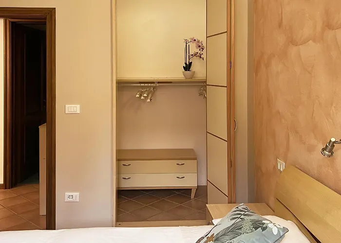 Int 8 - Ginevra By San Luca *