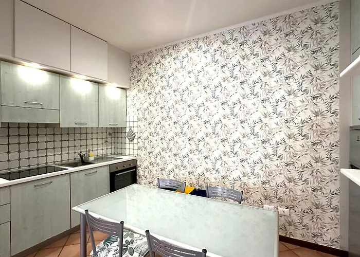 Int 8 - Ginevra By San Luca بولونيا